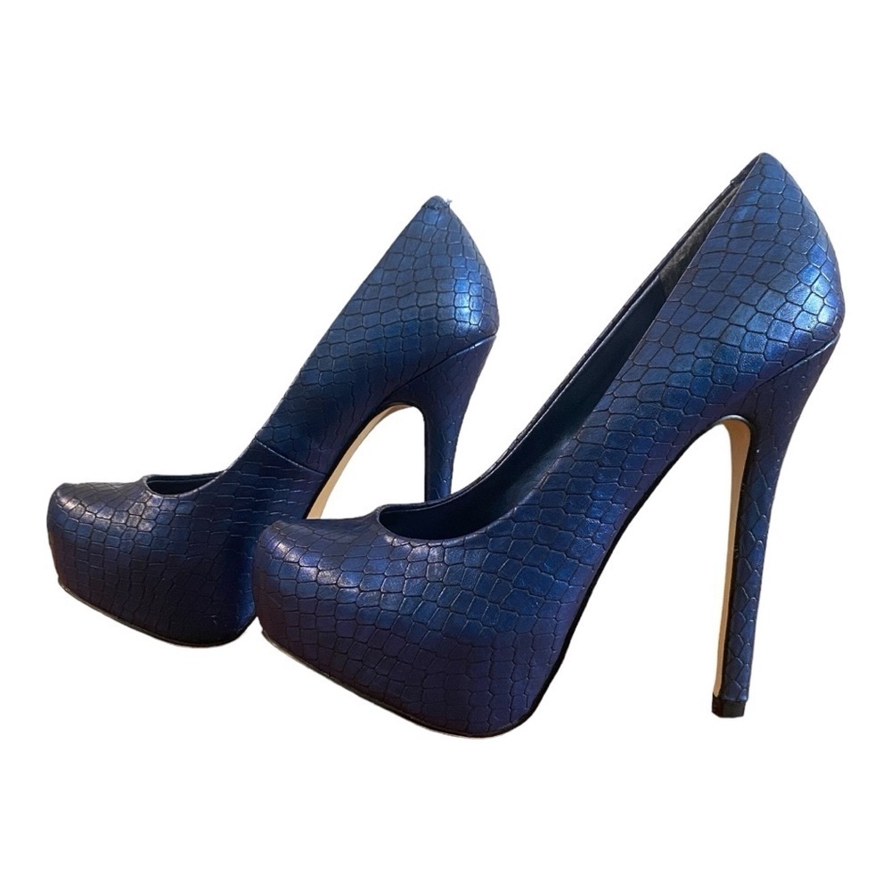 ✨ Sexy Navy Steve Madden Snakeskin Platform High Heels✨